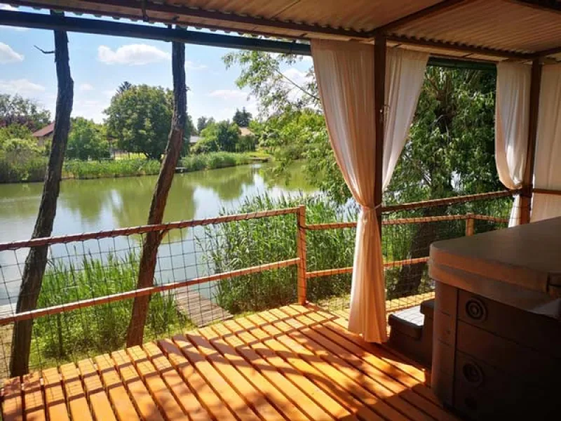 prémium apartmanok, privát jakuzzis szállás