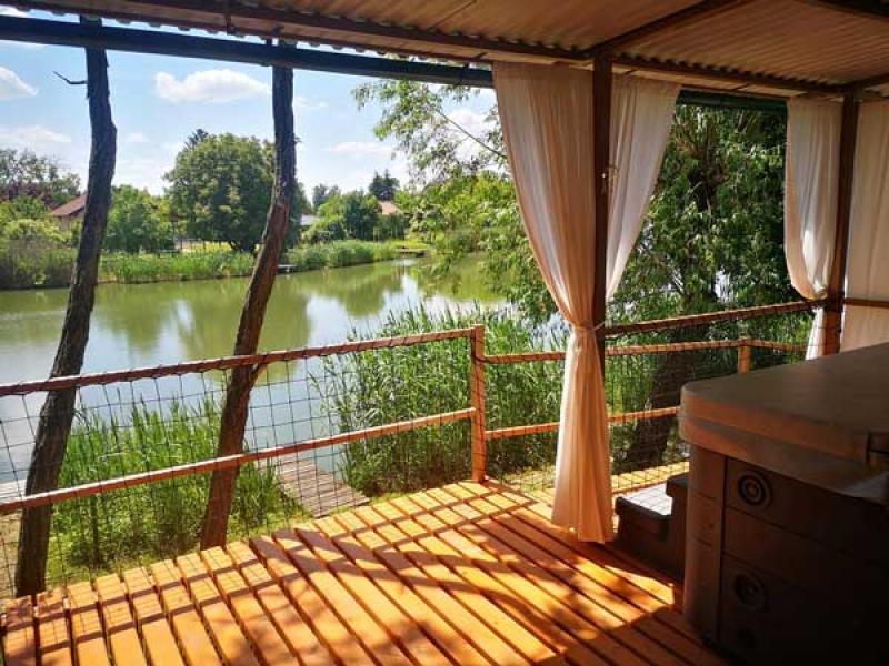 privát jakuzzis szállás